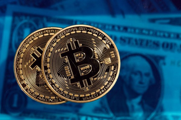 Bitcoin no ve la luz al final del túnel y ya está bajo los US$ 4.500