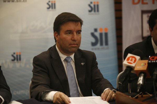 Frigolett y reforma tributaria: boleta electrónica recaudará solo la mitad de lo esperado por Hacienda