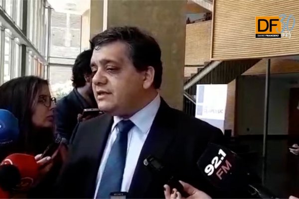 <p>Ahora en DF: Bravo propone crear un comité que supervise y estudie la reforma previsional</p>