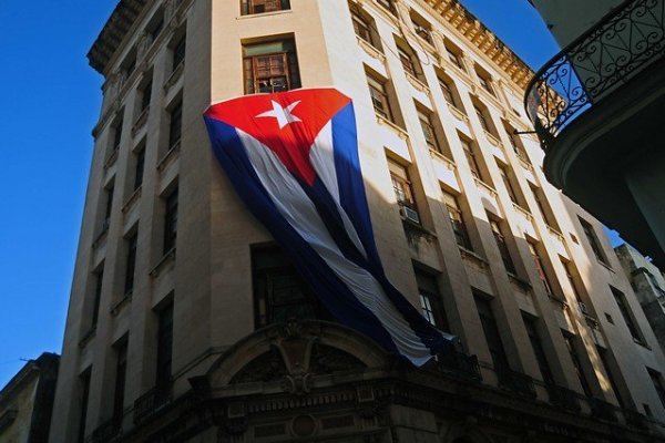Médicos cubanos se retiran de Brasil en protesta por polémicas declaraciones de Bolsonaro