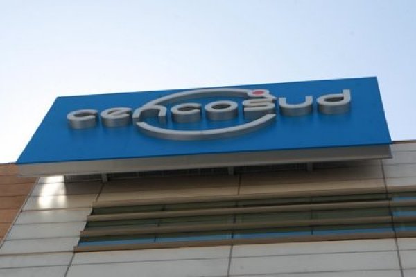 Mercado castiga resultados de Cencosud y acción es la que más cae en la bolsa