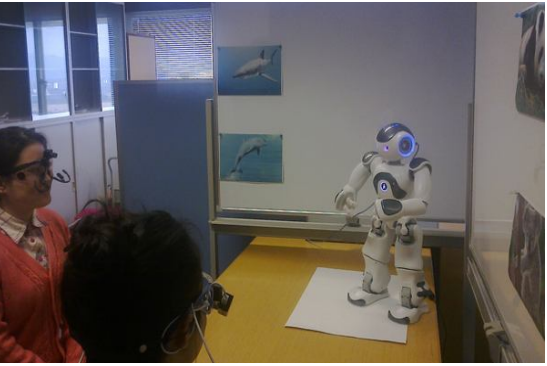 Robots a la escuela: chileno participa en innovador asistente pedagógico para niños con problemas de aprendizaje