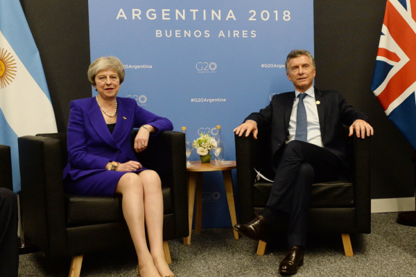 Macri y May apuestan por mayor intercambio comercial...pero no profundizaron sobre las Malvinas