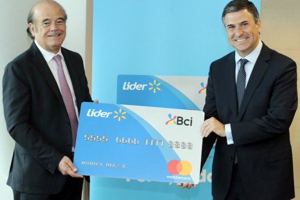 Ya es oficial: Bci toma control de la tarjeta Lider Mastercard tras compra a Walmart