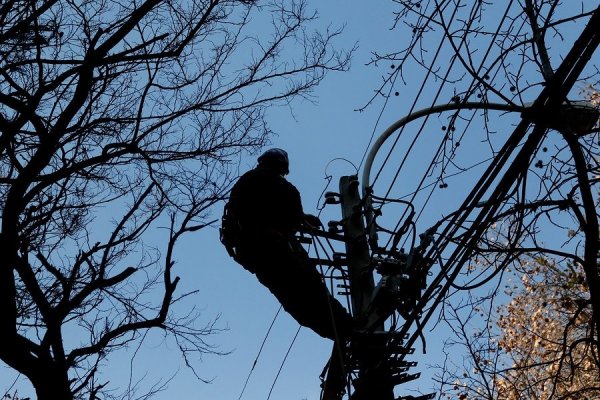 Justicia confirma multa aplicada a empresa distribuidora de electricidad