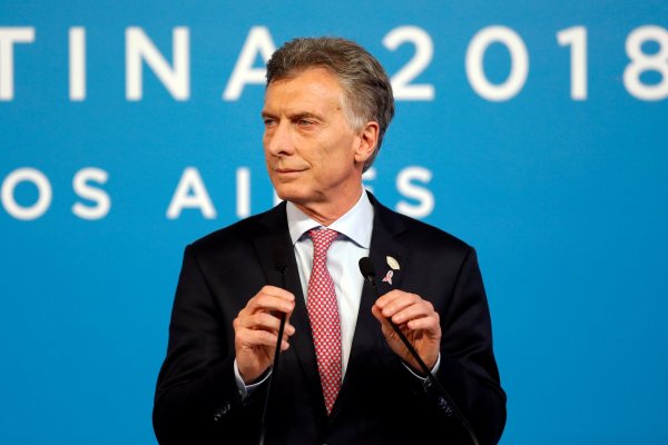 Macri empieza su último año de gobierno con la economía en rojo