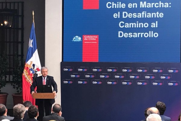 Larraín anuncia que proyecto sobre ciberseguridad para el sector financiero se enviará antes de junio