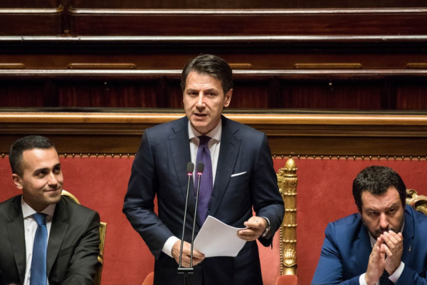 Italia acuerda un nuevo presupuesto y espera luz verde de Bruselas
