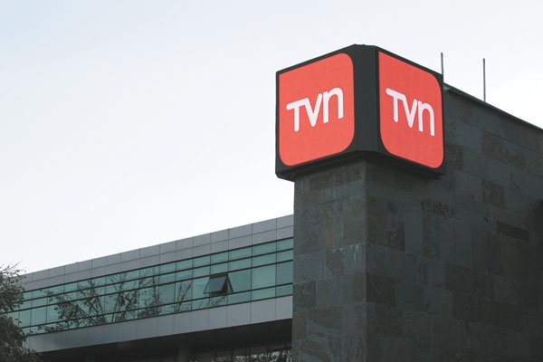Comisión Investigadora por TVN posterga citación de hoy