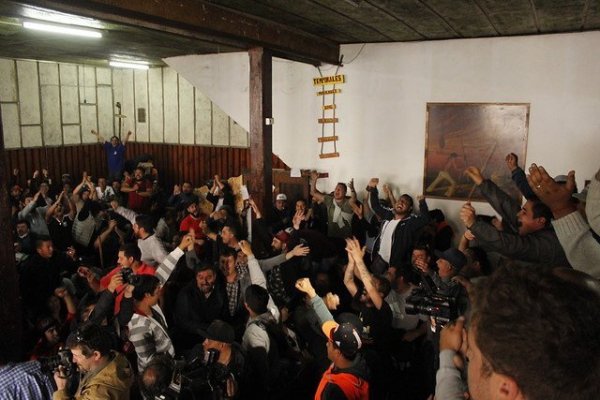 Portuarios rechazan preacuerdo con el gobierno y buscan una movilización nacional