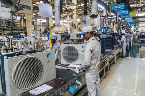 Más de 30% aumenta demanda de aire acondicionado por aumento de las temperaturas en Santiago