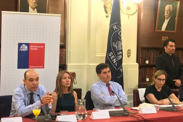 Gobierno concluye mesa de descarbonización y activa reuniones con empresas