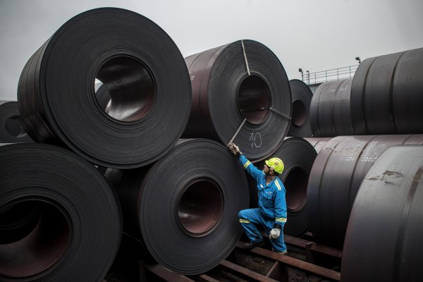 Unión Europea impondrá aranceles definitivos del 25% a productos de acero de terceros países