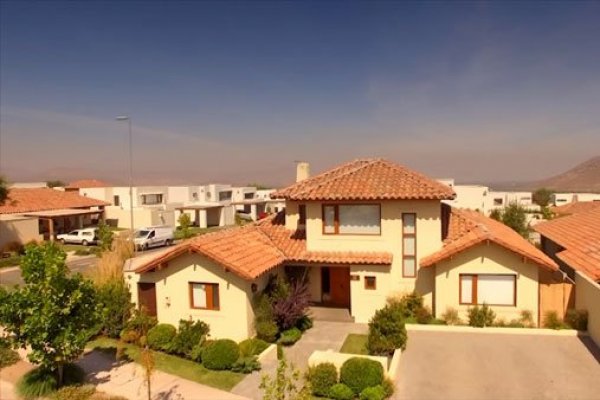 Apertura en bolsa de Inmobiliaria Manquehue diluirá más de un tercio de su propiedad