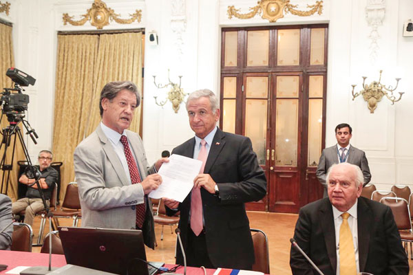 Desvinculaciones del sector público: Gobierno confirma 58 funcionarios reincorporados