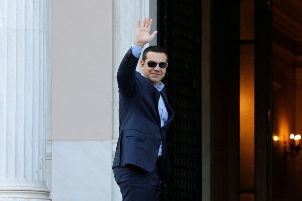 Cómo el primer ministro griego Alexis Tsipras pasó de ser instigador a estadista