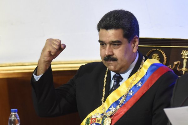 Cómo Maduro mantiene a su lado a los altos mandos militares