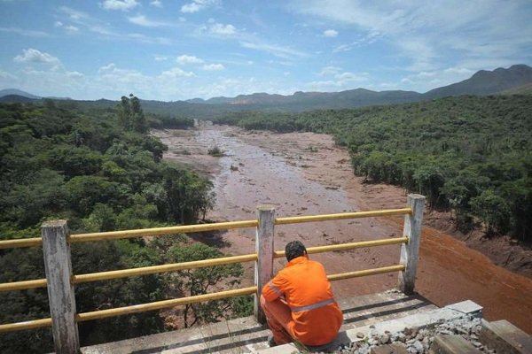 Brasileña Vale vive el peor día en su historia en bolsa tras desastre