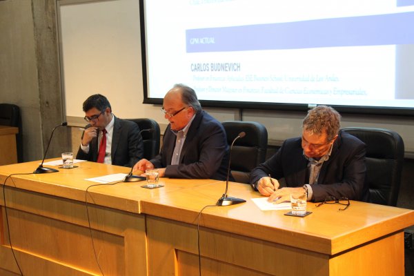 Grupo de Política Monetaria recomendó, en decisión dividida, elevar la tasa de interés