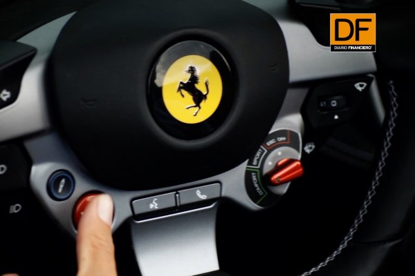Entérate en DF: Llega a Chile el nuevo Ferrari y su precio va desde los US$ 295.000