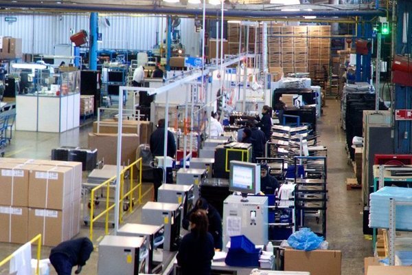 Matriz de Fensa y Mademsa anuncia cierre de línea de refrigeración de su planta en Chile