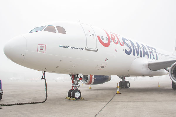 JetSmart se lanza en Argentina y ofrece 12 rutas domésticas a precios muy bajos
