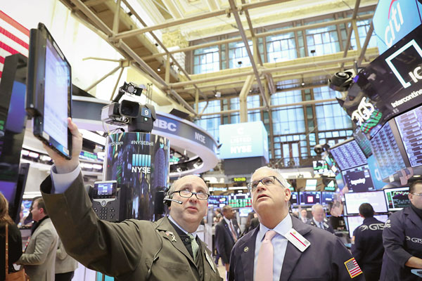 Pese a los riesgos, gigantes de las finanzas no le pierden la fe a las bolsas este 2019