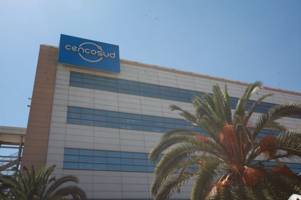 <p>Cencosud concreta el traspaso a Scotiabank del 51% de su negocio de tarjetas en Perú</p>