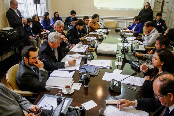 Comisión de Trabajo prepara indicaciones a reforma previsional