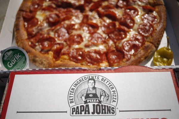 Papa John's prepara su camino sin su fundador