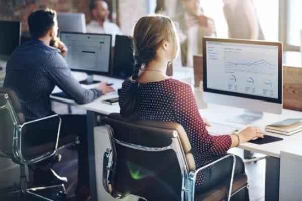 Cómo aprovechar las redes sociales para encontrar trabajo