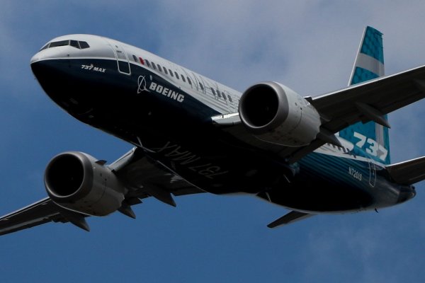 Europa se sumaría a Australia, Malasia y Singapur suspendiendo operaciones del Boeing 737 MAX 8
