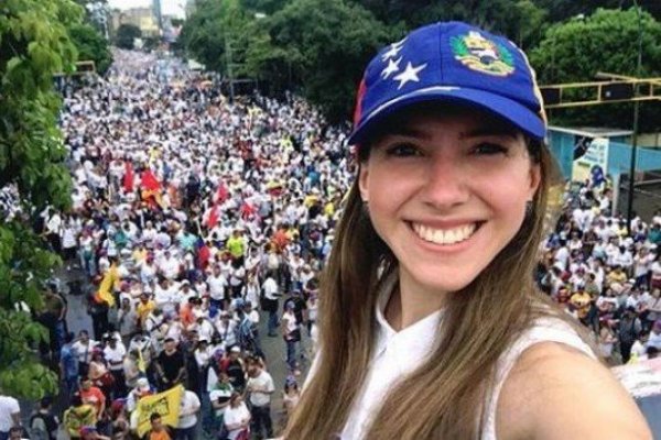 La esposa de Juan Guaidó llega a Chile esta semana y participará en el conversatorio "Atrapados en Venezuela"