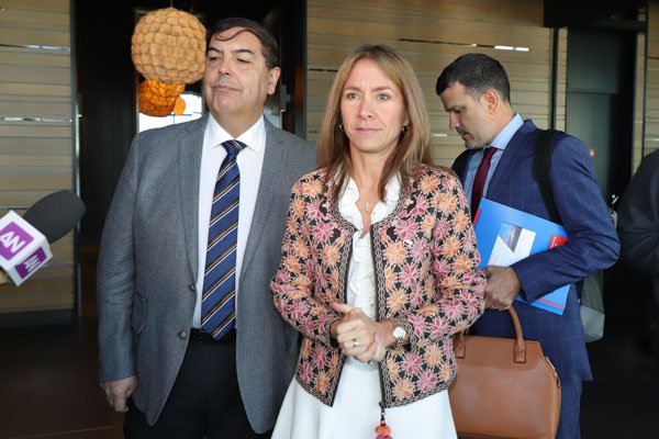 Medidores inteligentes: Energía impulsa mesa de trabajo con cinco distribuidoras