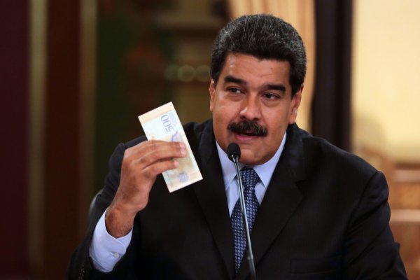 Maduro contrata a abogados españoles para "proteger" su fortuna en el exterior