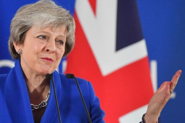 Theresa May juega su última carta y pide una prórroga del Brexit hasta el 30 de junio