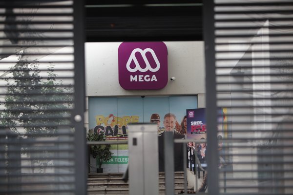 Mega anticipa entrega de bono a trabajadores tras quinto año consecutivo con utilidades