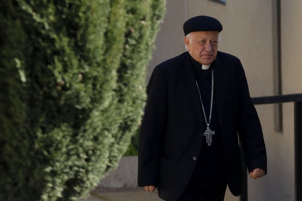 El papa Francisco acepta la renuncia del arzobispo Ezzati