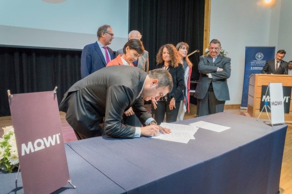 La salmonera Marine Harvest oficializa cambio de nombre a Mowi