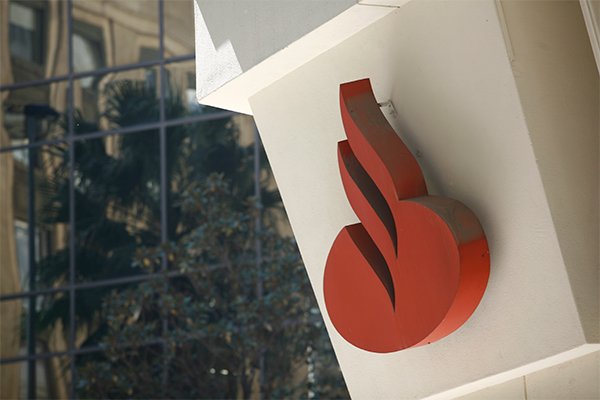 Santander se queda con el 100% de su negocio de financiamiento automotriz tras desembolsar US$ 86,2 millones