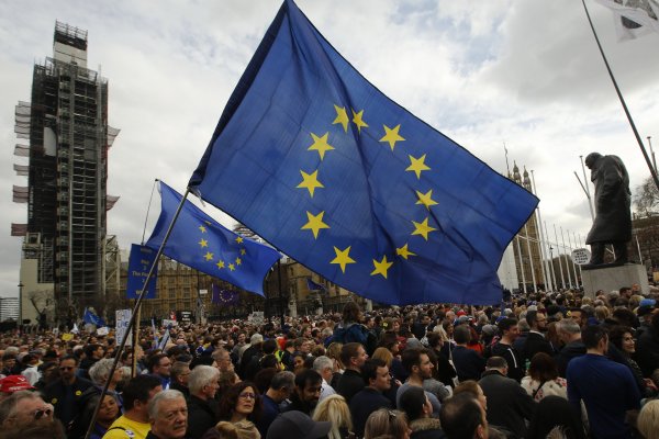 Claves del Brexit: Las 7 opciones que se votan hoy en el Parlamento británico