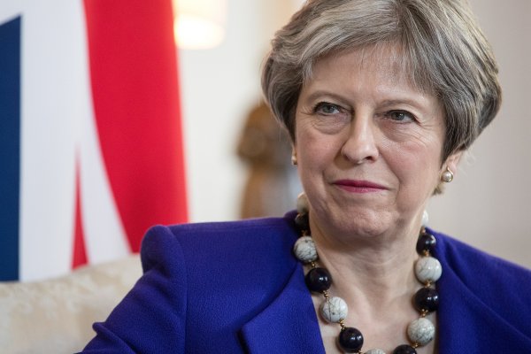 May no se rinde: volverá a intentar aprobar su Brexit el viernes