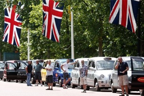 Brexit golpea a la economía británica que crece apenas 1,4% en 2018