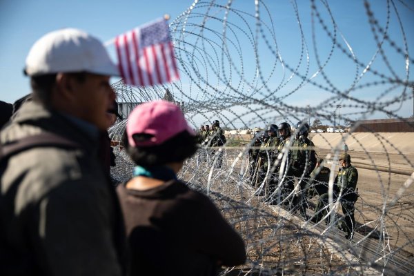 EEUU reforzará la frontera ante fuerte aumento de inmigrantes