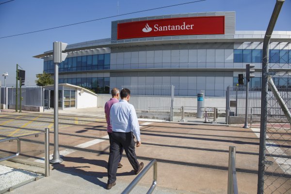 Santander invertirá más de US$ 22.000 millones en digitalización y mejorará la eficiencia hasta el 45%