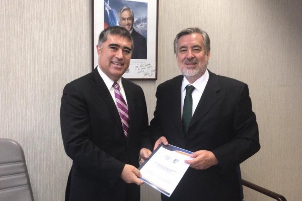 Guillier y Desbordes (RN) comparten opción por elección de gobernadores en 2020