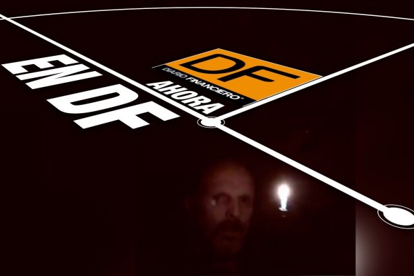 Ahora en DF: Miguel Bosé vuelve a arremeter contra Bachelet por situación de Venezuela