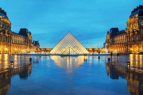 Una declaración de amor a la 'Mona Lisa' podría llevarte a vivir una increíble noche en el Museo del Louvre