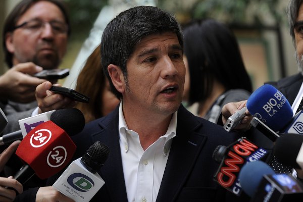 PS advierte a la DC por reforma tributaria: Si aprueba la idea de legislar “la relación no puede seguir siendo la misma”