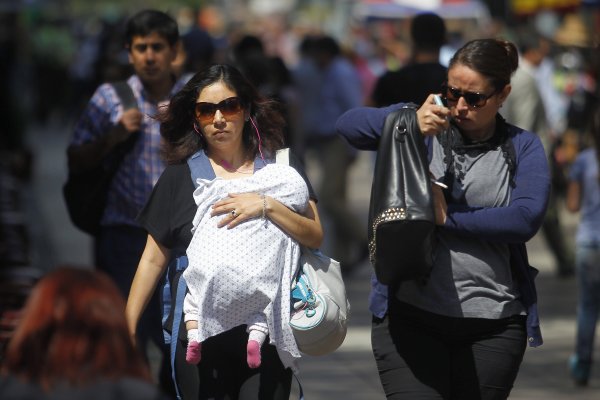 Tendencia poblacional en Chile marca más muertes que nacimientos y matrimonios